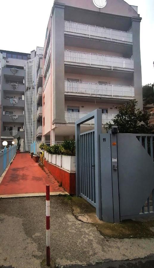 Marine Kiss Apartamento Civitavecchia Exterior foto