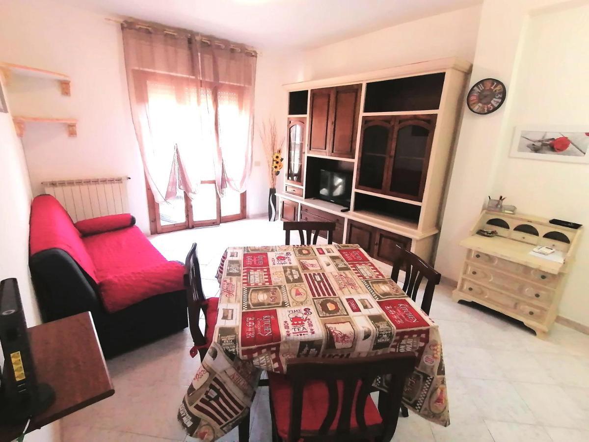 Marine Kiss Apartamento Civitavecchia Exterior foto